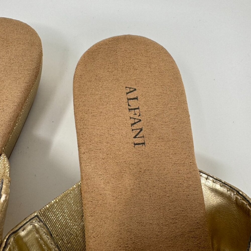 Alfani Womens Tan & Gold Embossed Vegan Leather Slip on Wedge Sandal Size 9.5 - Picture 6 of 11